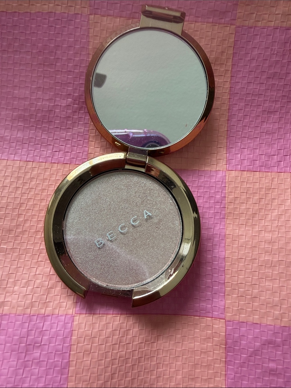 BECCA Luminous Powder Highlighter in Opal/Jade